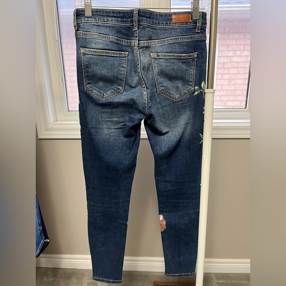 Zara Jeans - Picture 2 of 2